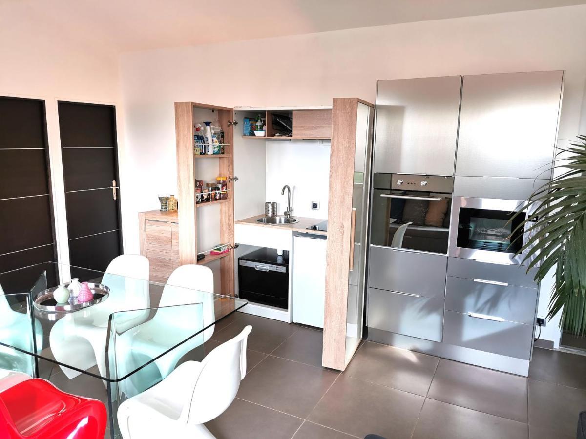 Appartement Pinede Man Yelle Sanary-sur-Mer Bagian luar foto